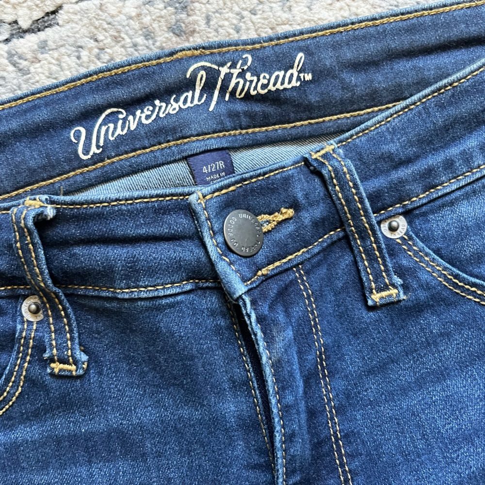 Universal Thread High Rise Jegging - Picture 2 of 4